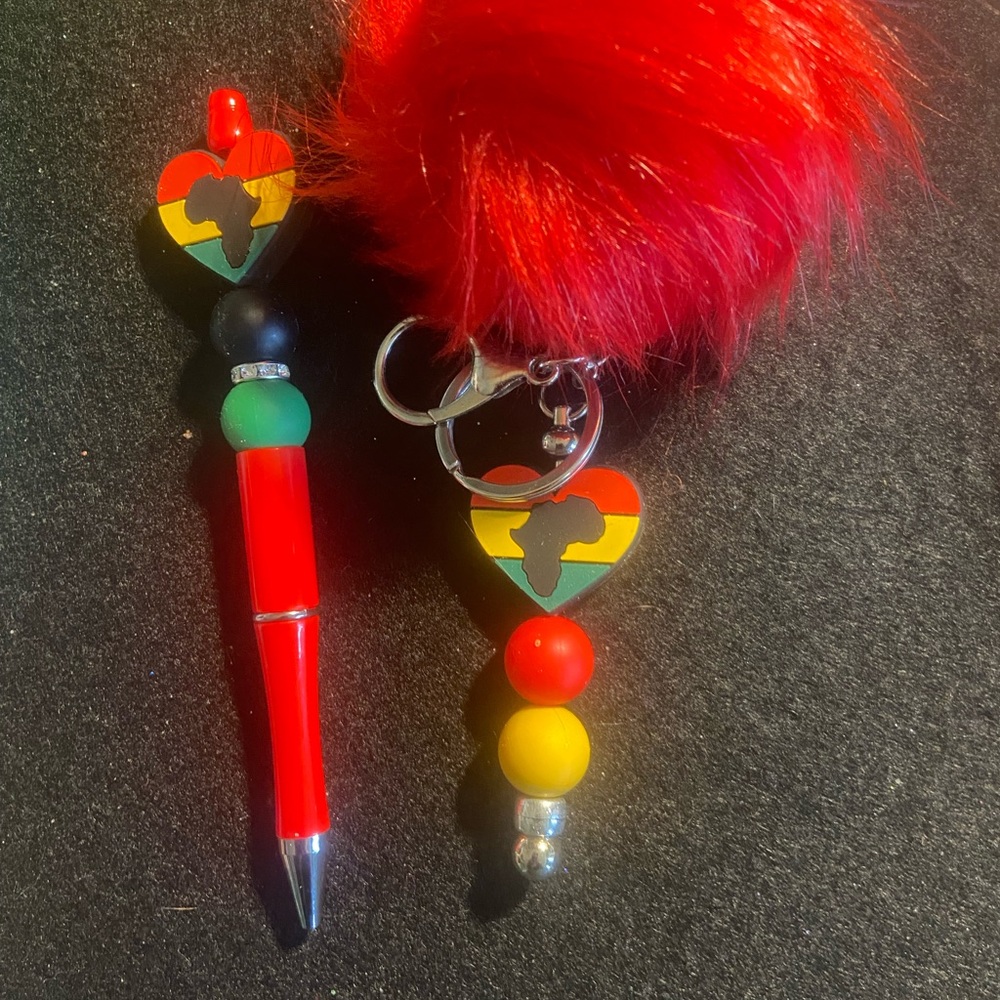 Juneteenth Red Heart Key & Card Holder Set